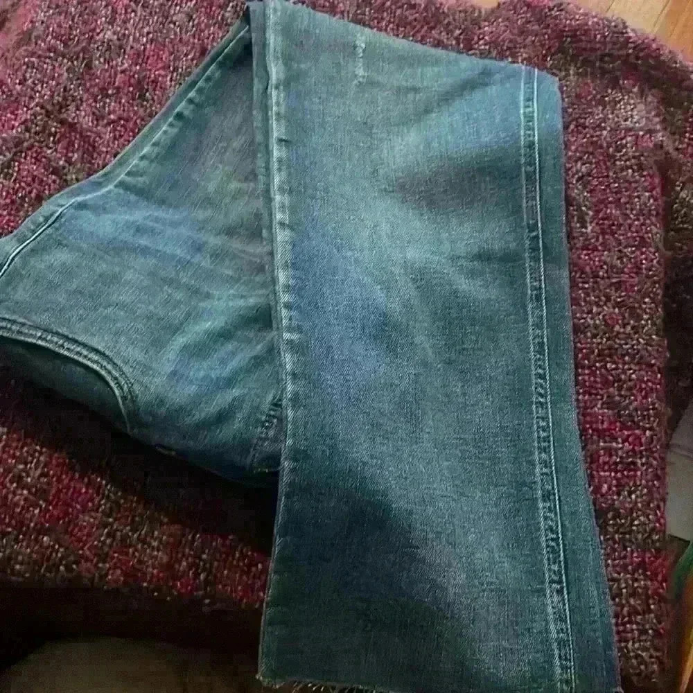 Kenneth Cole of New York jeans new with tags attached - Picture 4 of 5